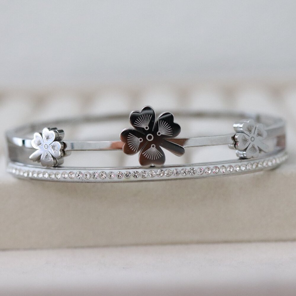 4Leaf Style Clover Bangle Bracelet Silver Stainless Steel